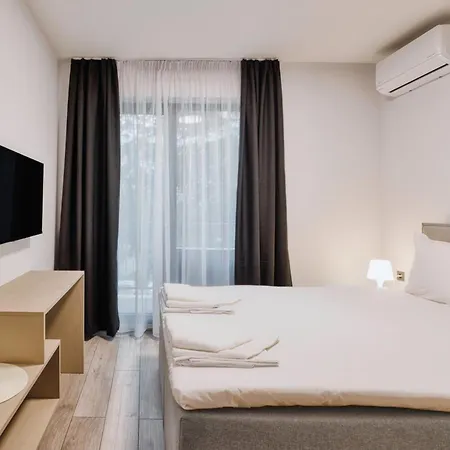 Marina Bay Kraymorie Apartament *